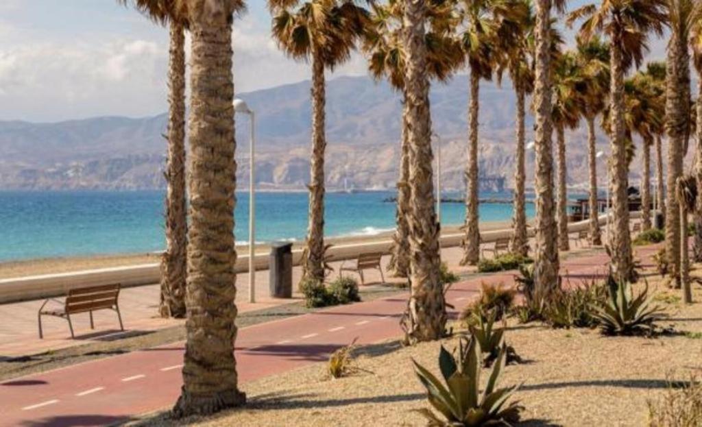 Expoholidays-Apartamentos Almeria Centro Parking Gratis Esterno foto